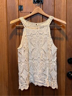 Delicate Crochet Lace Tank Top in Cream